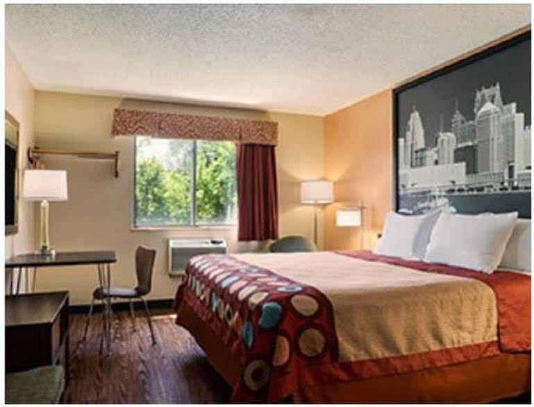 Super 8 By Wyndham Taylor/Detroit Area Motel Eksteriør billede